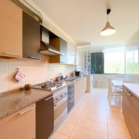 Meia-praia & Town Marina #1923 Apartment *