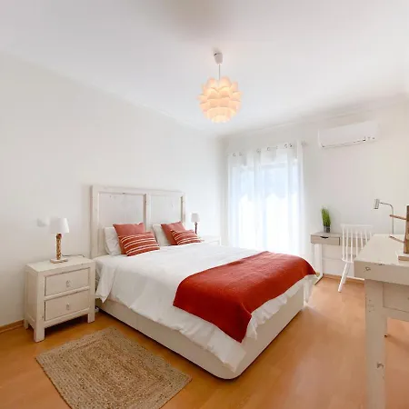 Meia-praia & Town Marina #1923 Апартаменты