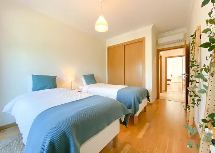 Meia-praia & Town Marina #1923 아파트 *