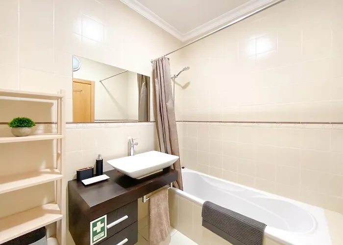 Meia-praia & Town Marina #1923 아파트 *